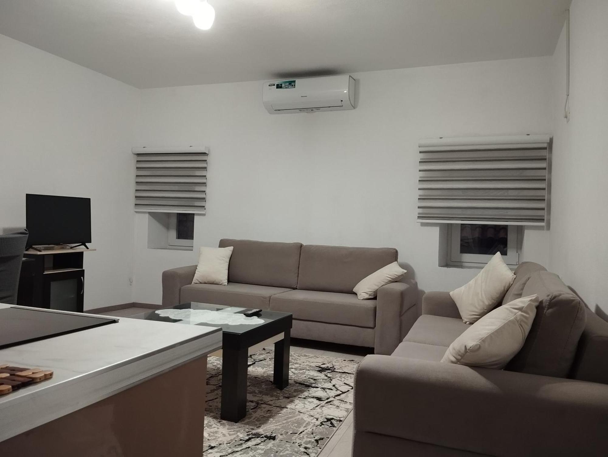 Erteo Guest House Pogradec Exterior photo